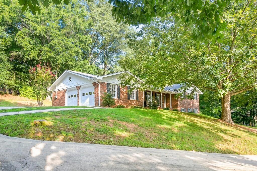 Property Photo: 1101 Rocky Lane GA 30720