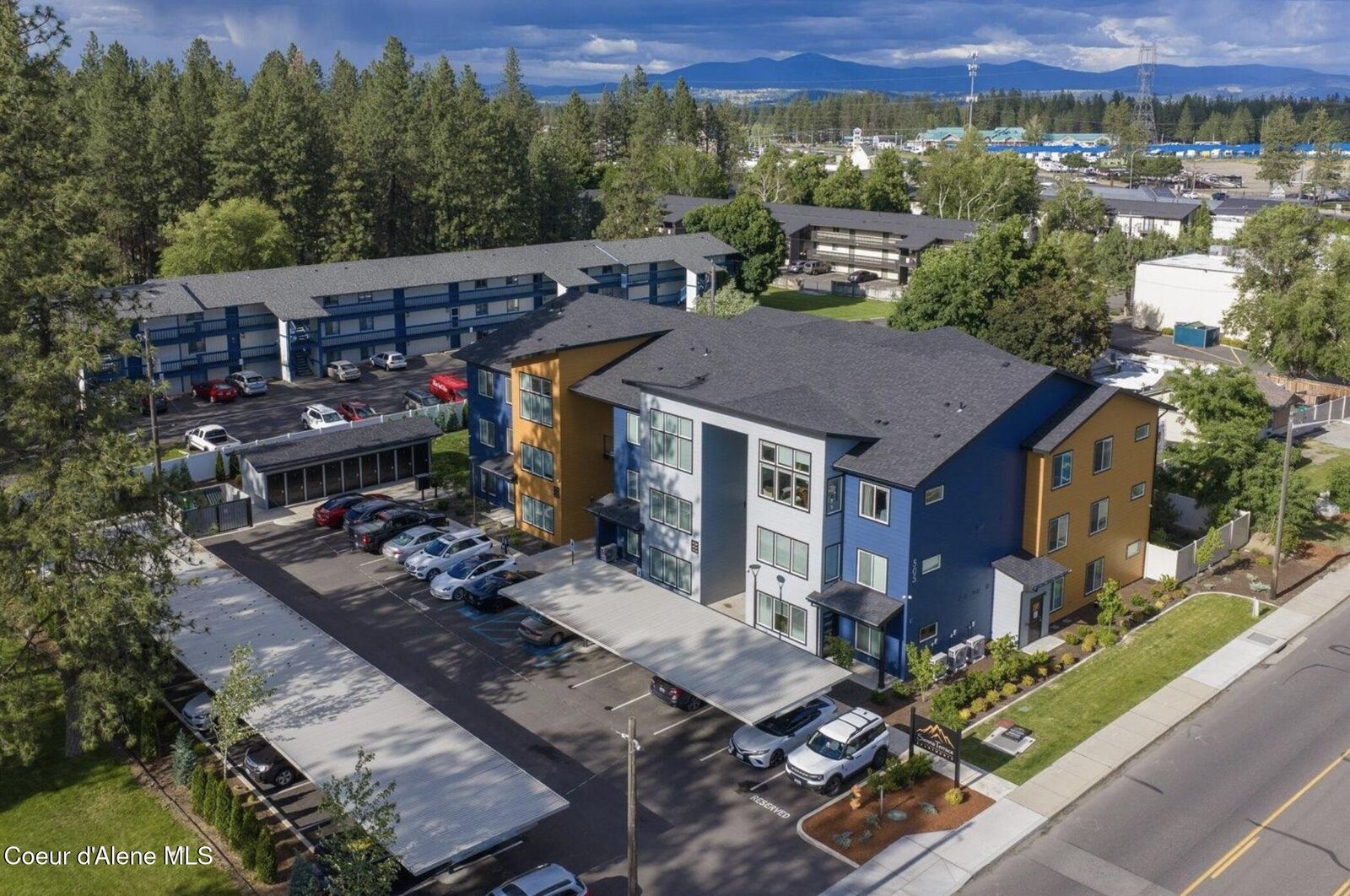 Property Photo:  505 E Hawthorne Rd  WA 99217 