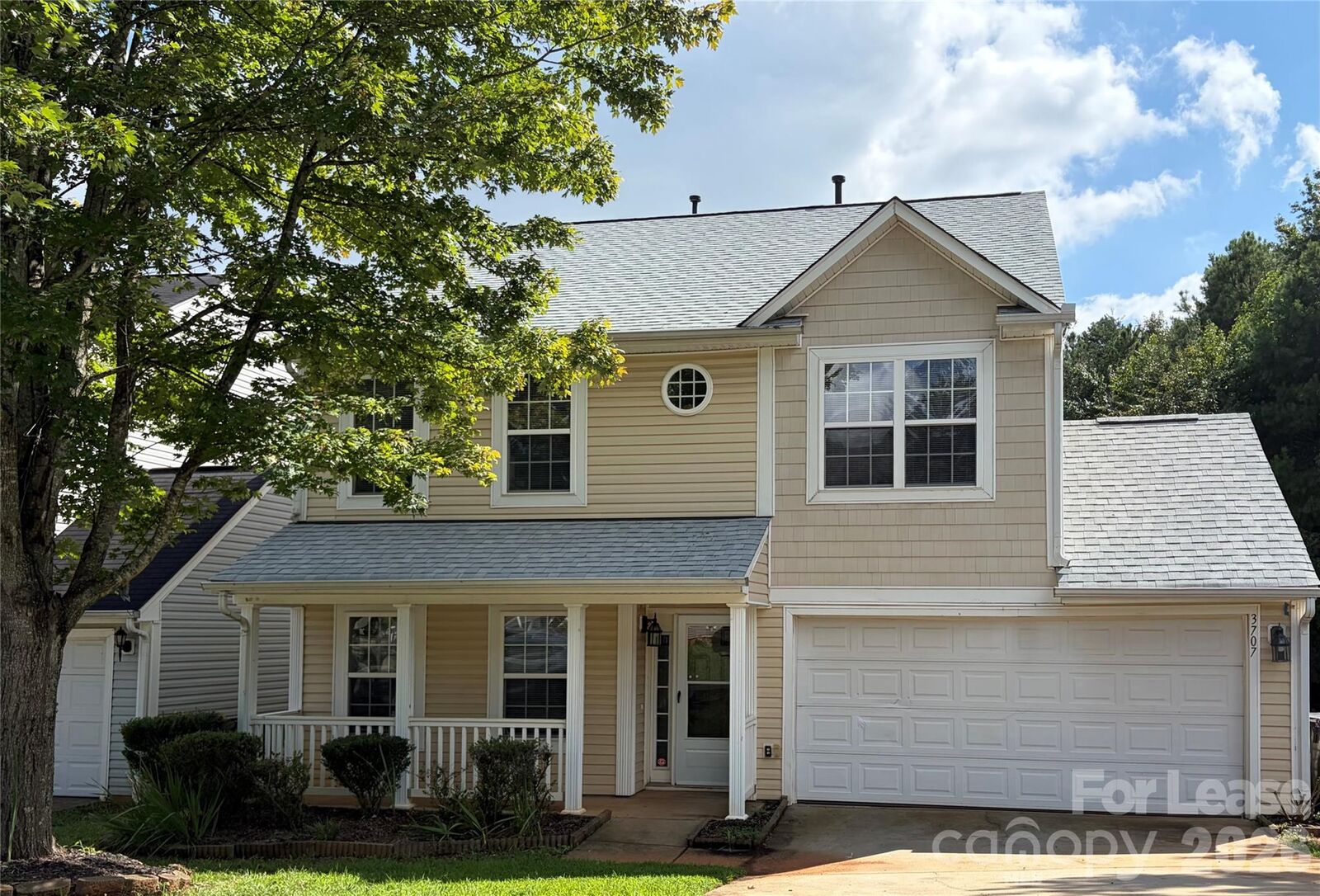 Property Photo: 3707 Rocky Brook Court NC 28269