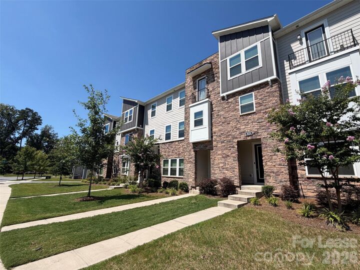 Property Photo: 1629 Unison Drive NC 28262