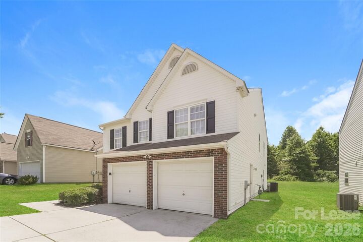 Property Photo: 5930 Brookfield Pointe Drive NC 28216