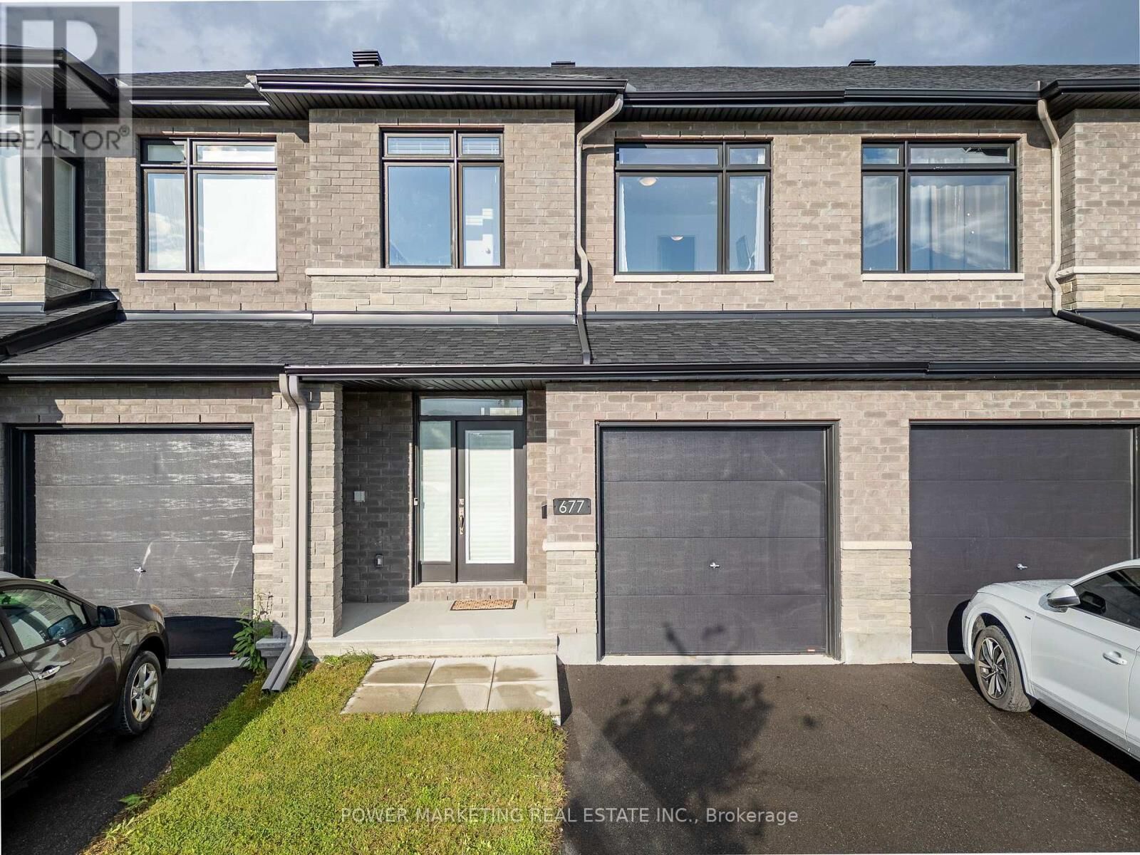 Property Photo:  677 Cordelette Circle  ON K1W 0P2 