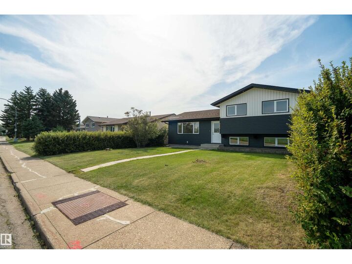 Property Photo: 904 Knottwood S NW AB T6K 3C3