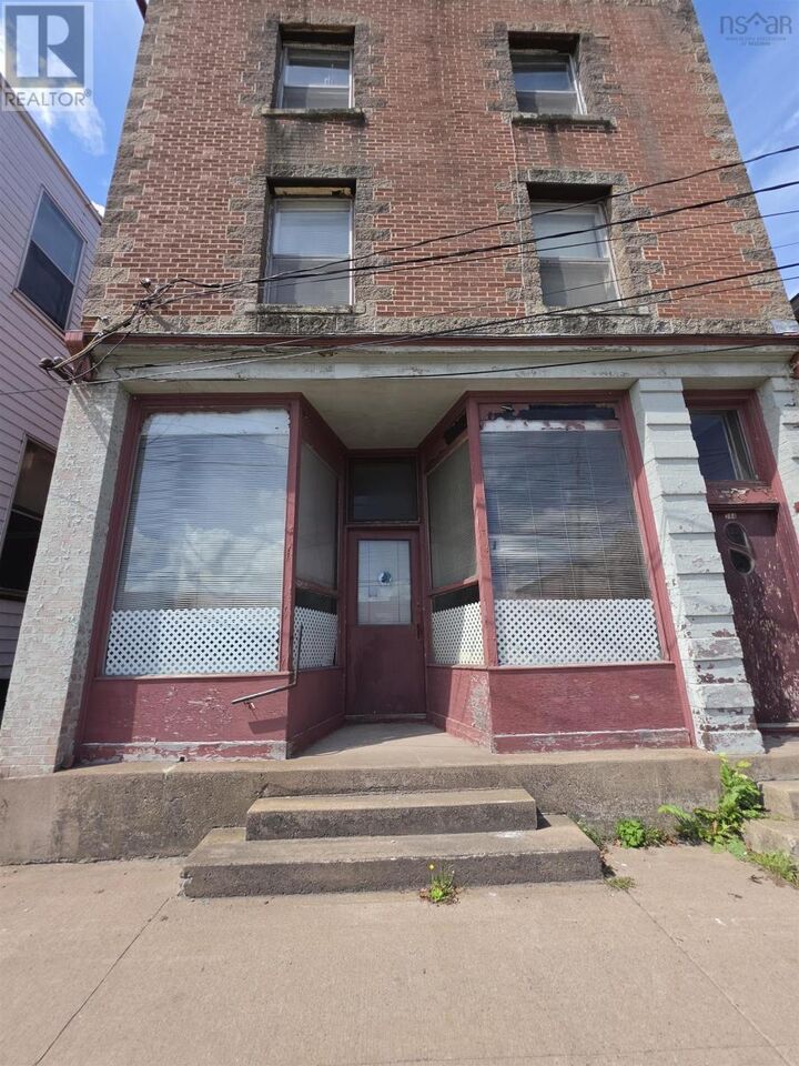 Property Photo:  284 Foord Street  NS B0K 0A2 
