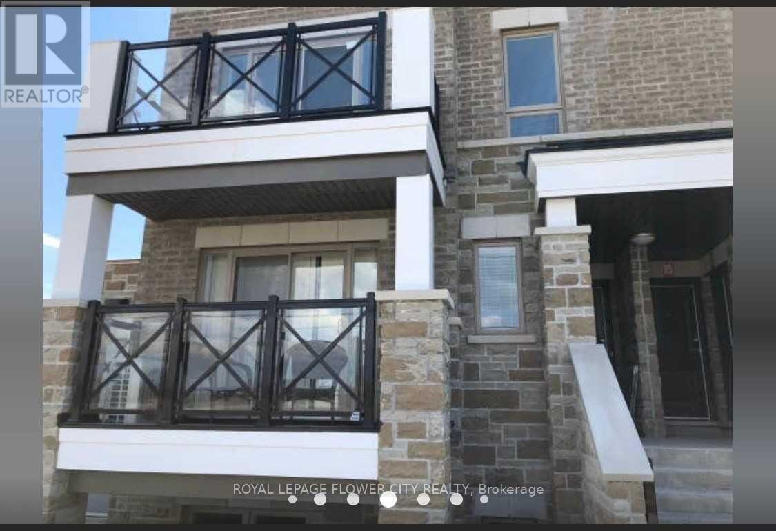 Property Photo: 60 Dunsheath Way 718 ON L6B 1N3