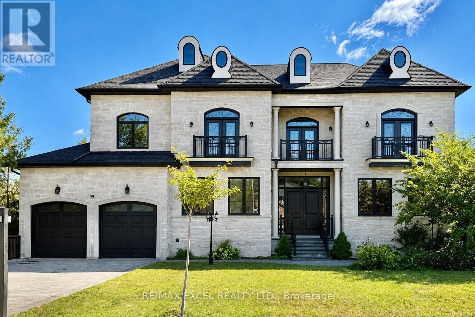 Property Photo:  19 Blyth Street  ON L4E 2Y2 