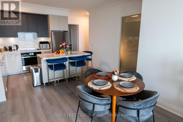Property Photo:  8 Water Walk Drive A 3207  ON L3R 6L4 