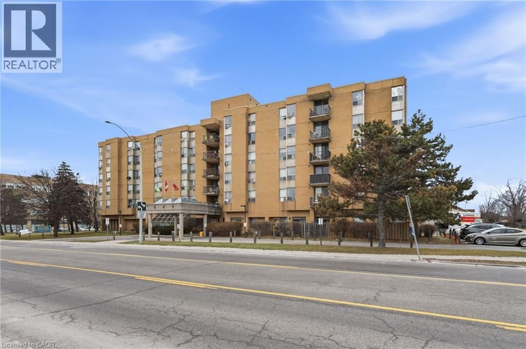 Property Photo:  18 Mall Road 303  ON L8V 4V4 