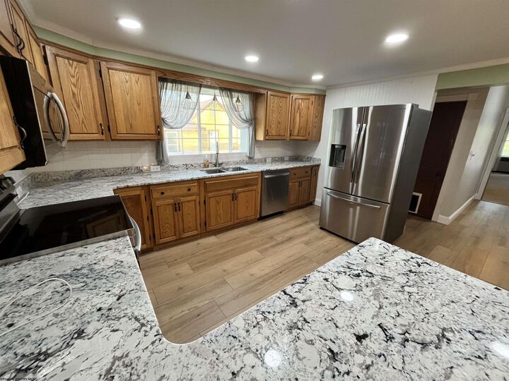 Property Photo: 55 W Lincoln Street WV 26201
