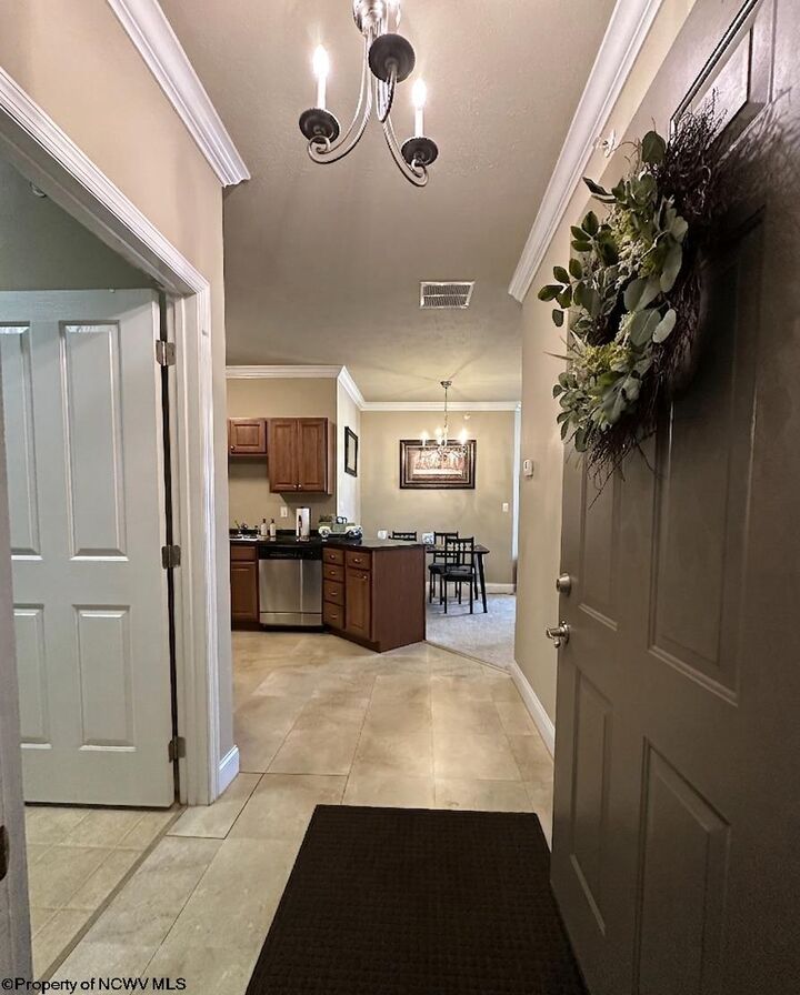 Property Photo: 2537 Suncrest Village WV 26505