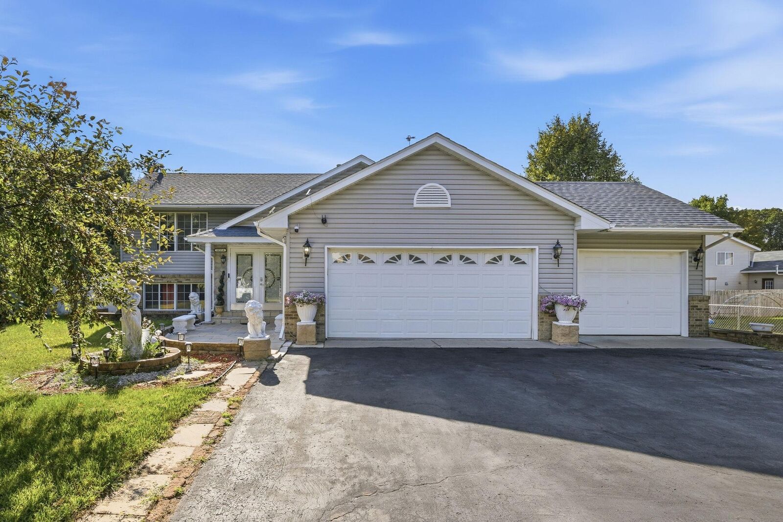Property Photo: 38554 8th Avenue MN 55056