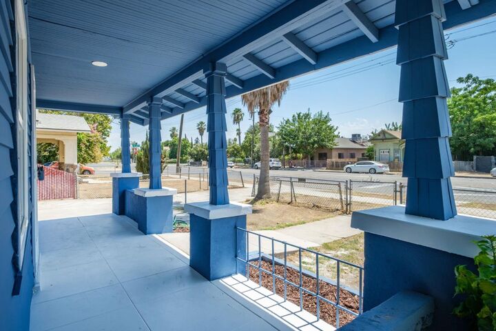 Property Photo:  3141 E Butler Avenue  CA 93702 