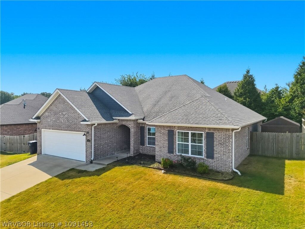 Property Photo: 1421 Colonel McNeil Drive AR 72753