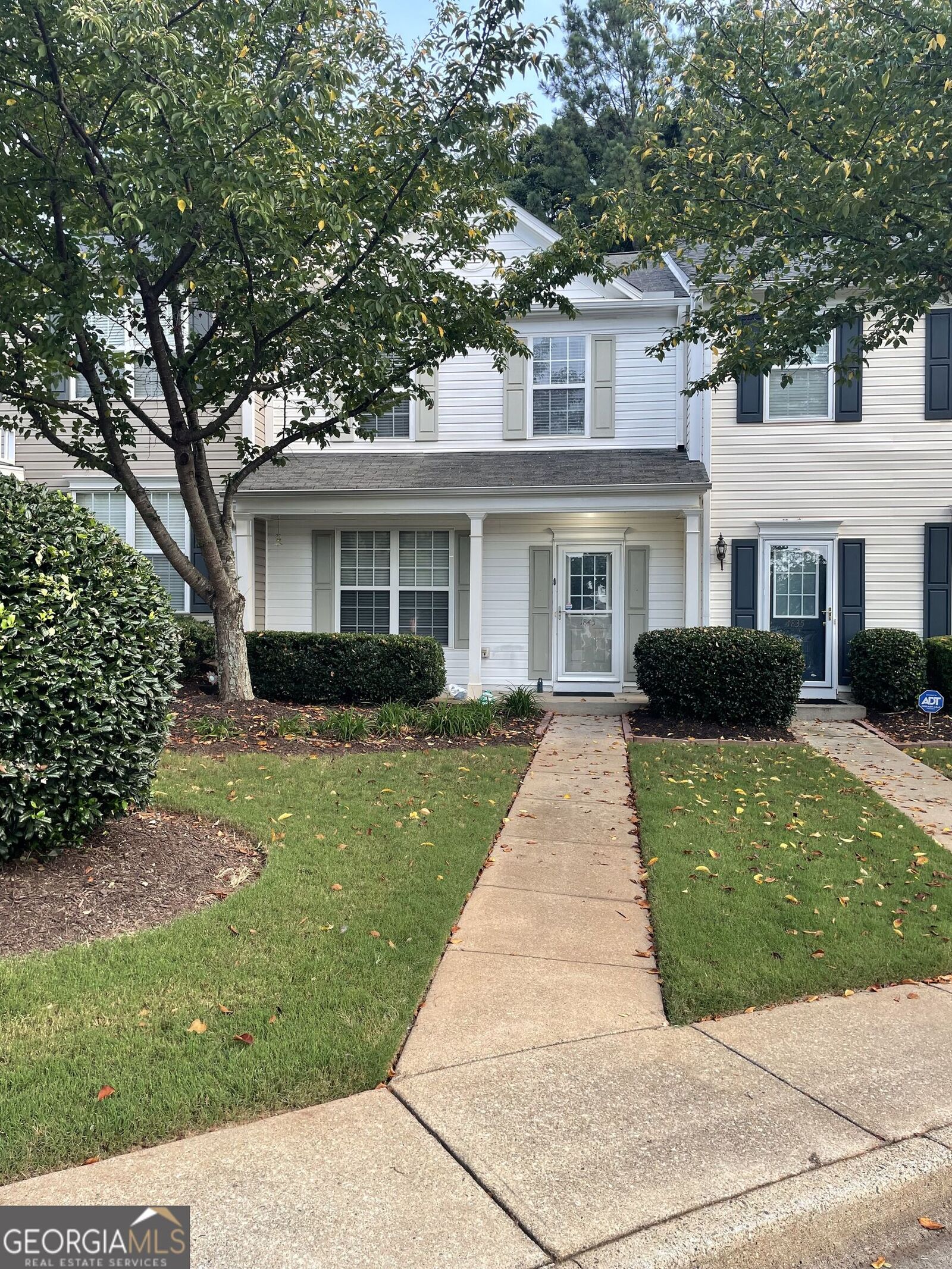 Property Photo:  1845 Kilmington Court  GA 30009 