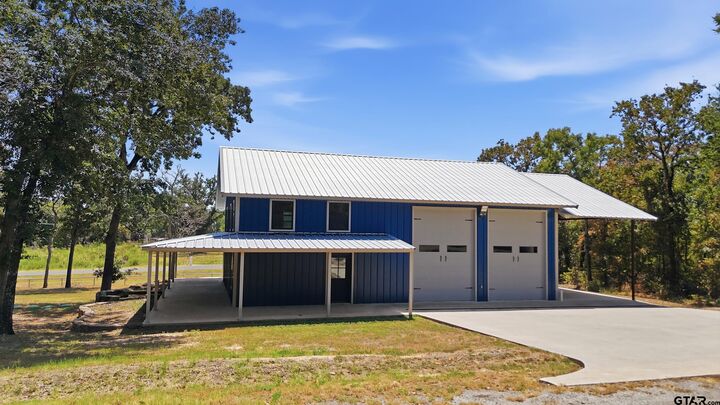 Property Photo: 21 Pine Grove Road TX 75480