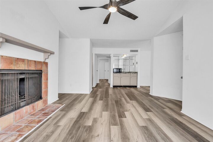 Property Photo:  6701 Sands Point Dr Drive 78  TX 77074 