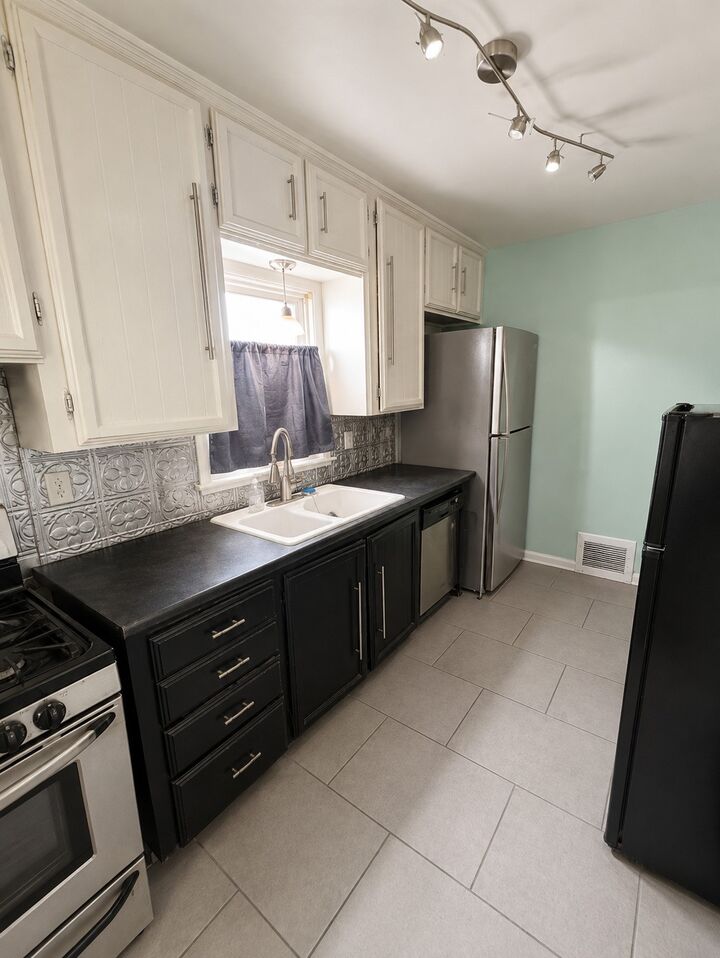 Property Photo: 2527 Adams Avenue IA 50310