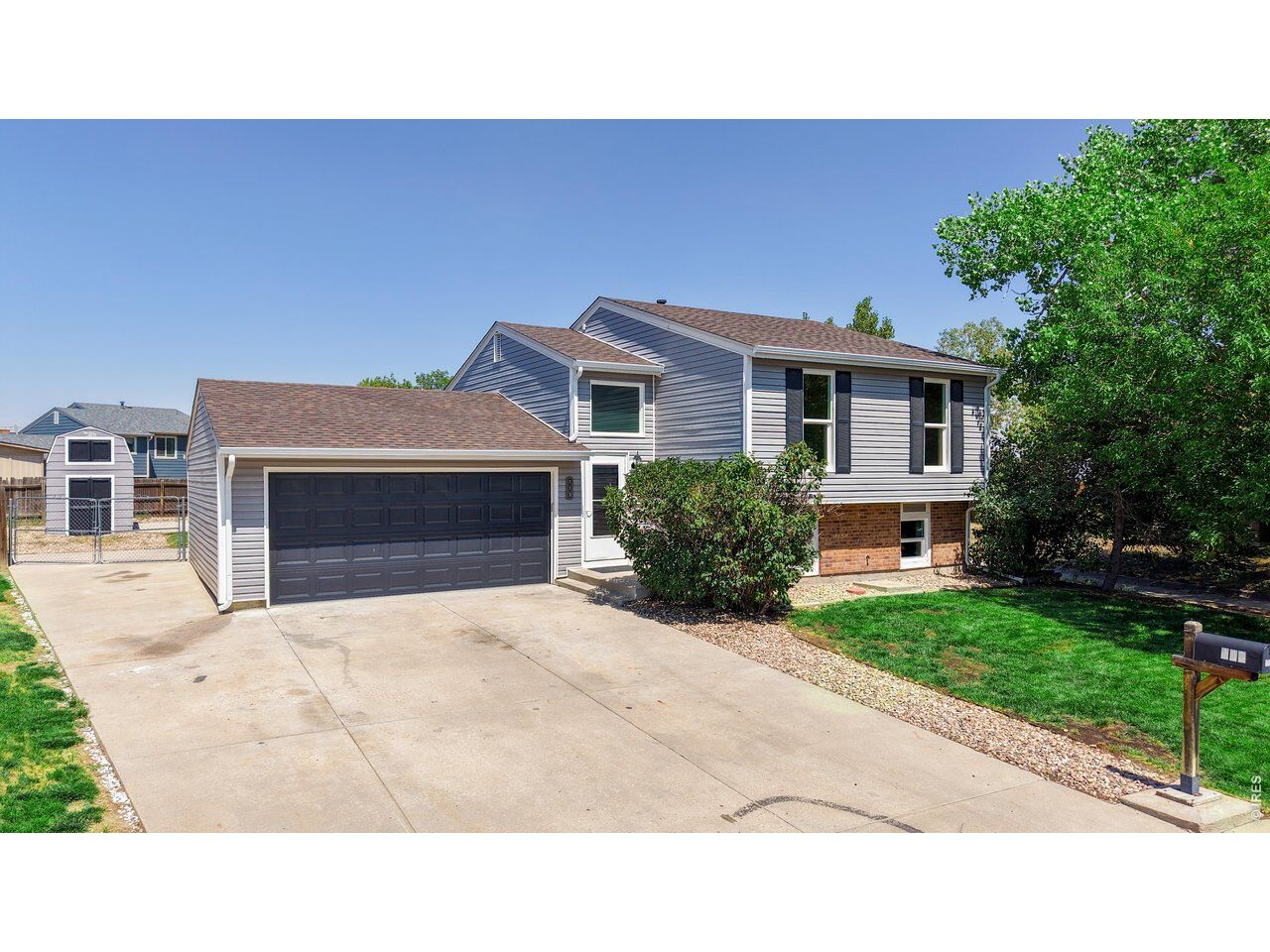Property Photo: 113 Madison Dr CO 80102