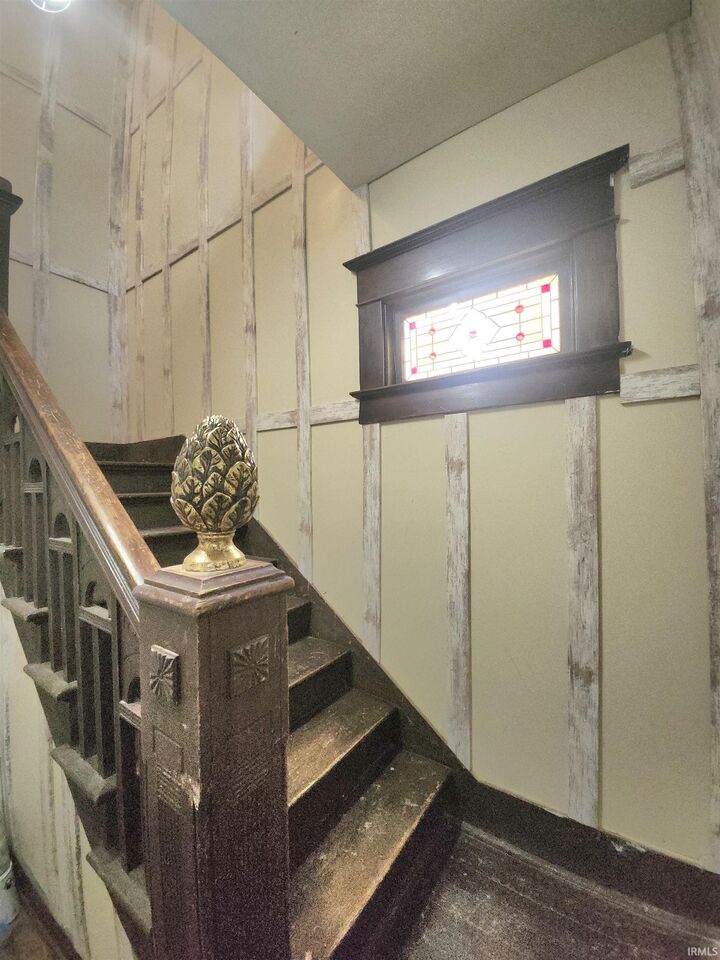 Property Photo: 503 W Walnut Street 3 IN 46901