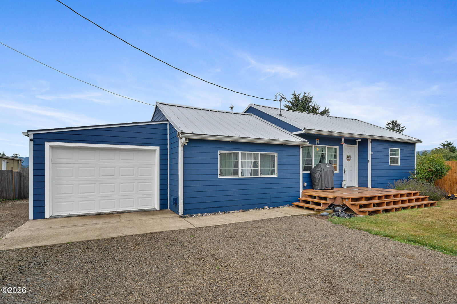 Property Photo:  6560 Long Prairie Road  OR 97141 