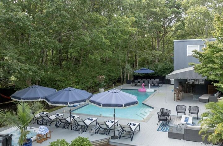 Property Photo: