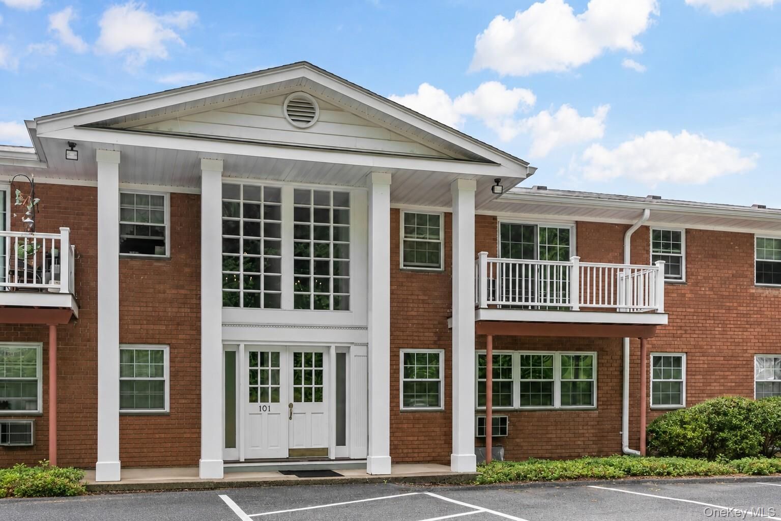 Property Photo:  101 Nottingham Road E  NY 10507 