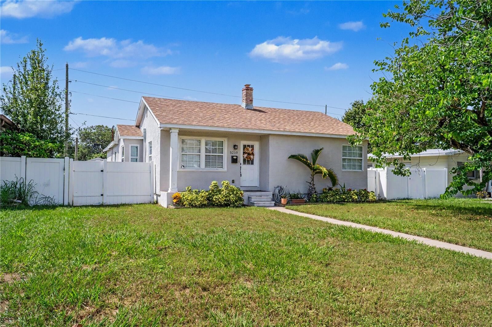 Property Photo: 5210 4th Avenue N FL 33710
