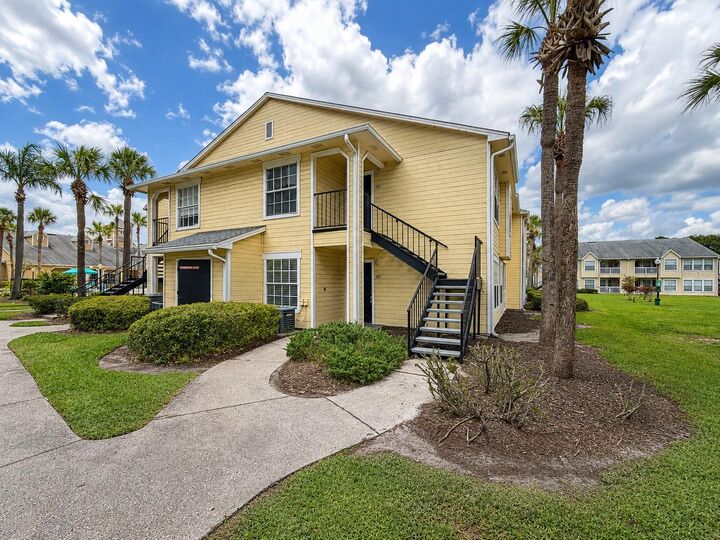 Property Photo: 1057 S Hiawassee Road 1918 FL 32835