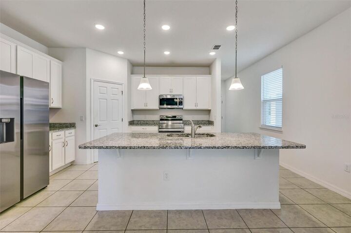 Property Photo:  2599 Avalon Park Boulevard  FL 32778 