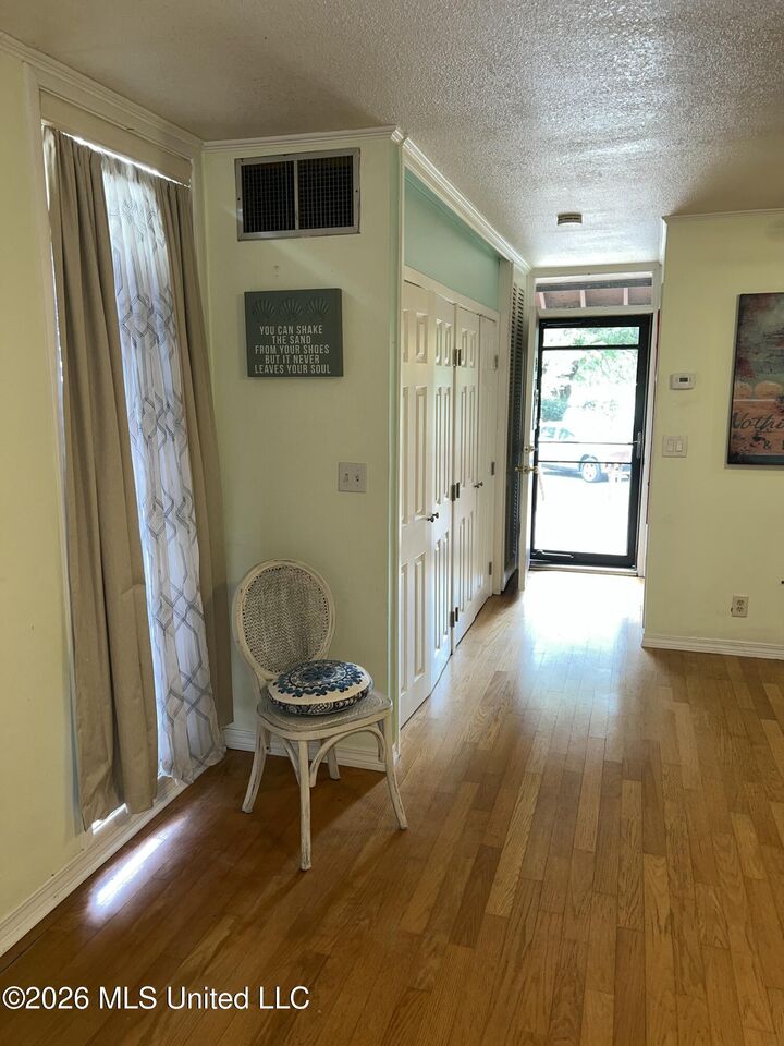 Property Photo:  109 Lakeside Villla  MS 39525 