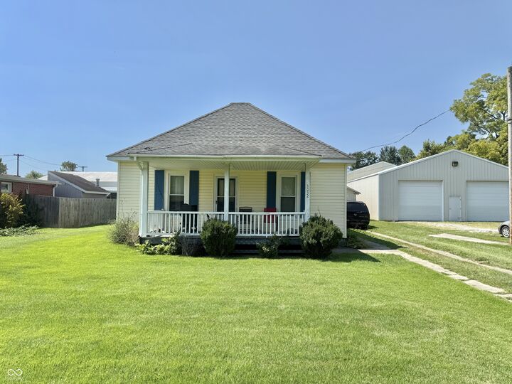 Property Photo:  3032 S State Road 235  IN 47260 
