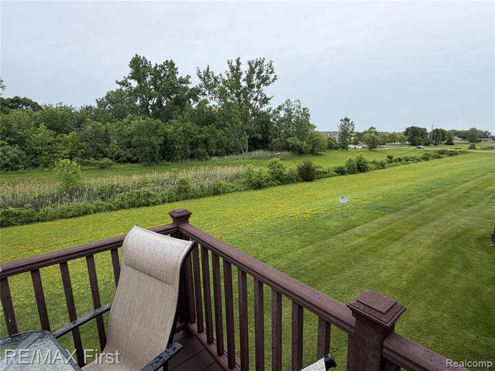 Property Photo: 29541 Woodpark Circle MI 48092 6307