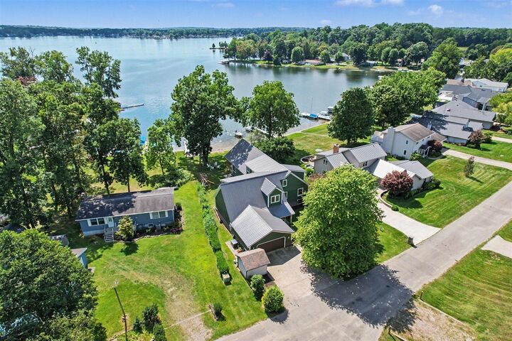 Property Photo: 1064 Bay View Drive MI 49036-8021
