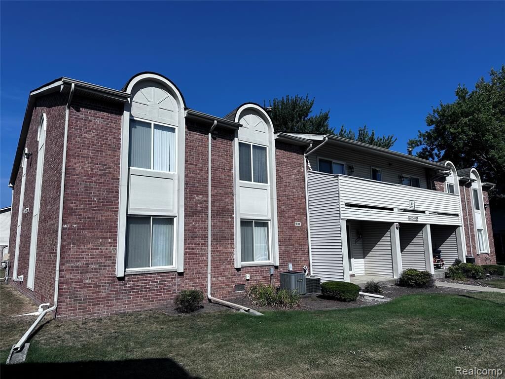 Property Photo:  44481 Savery Drive  MI 48187 2929 