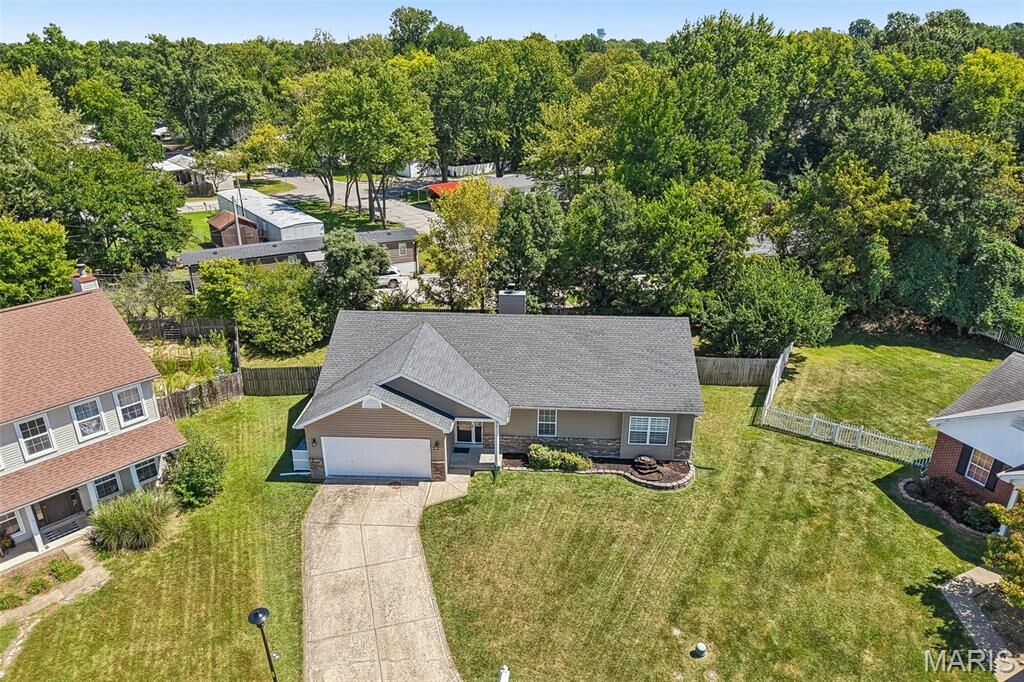 Property Photo: 25 Folk Art Court MO 63366
