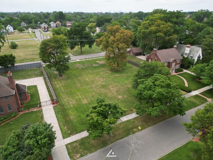 Property Photo:  2969 Seminole Street  MI 48214 