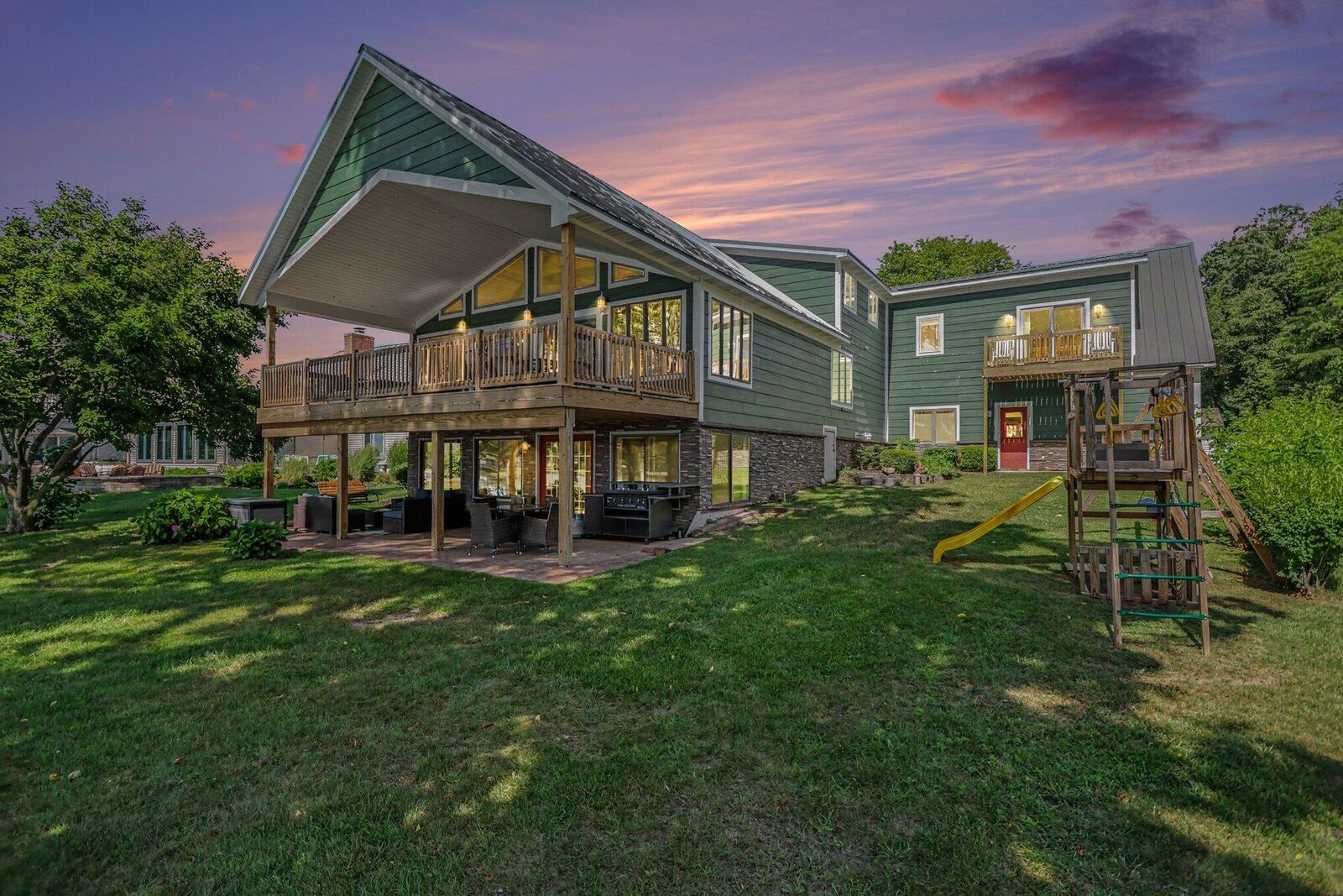 Property Photo:  1064 Bay View Drive  MI 49036 
