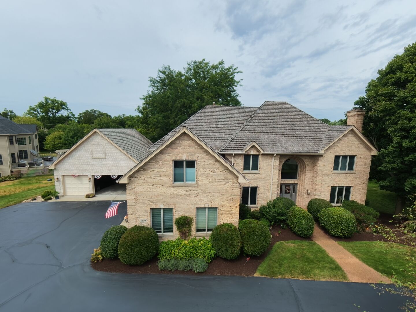 Property Photo: 28278 Gray Barn Lane IL 60010