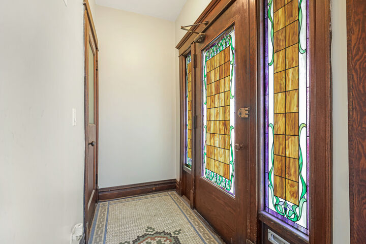 Property Photo:  3112 N Davlin Court 1  IL 60618 