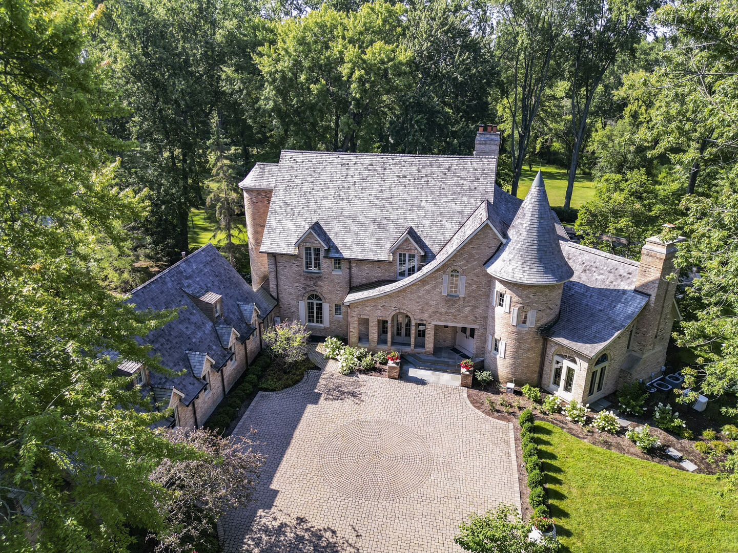 Property Photo:  285 W Westminster Avenue  IL 60045 
