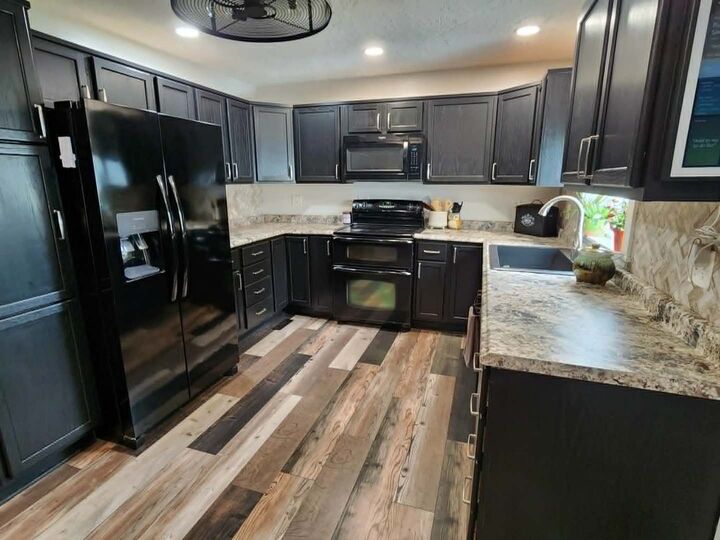 Property Photo: 282 N Oak Street IL 60941
