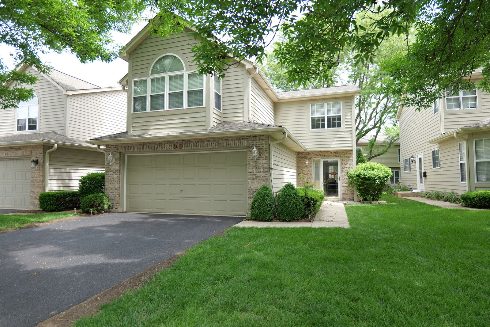 Property Photo:  99 Townsend Circle  IL 60565 