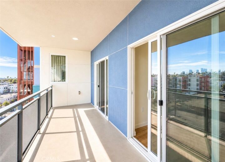 Property Photo: 1025 S Berendo Street 511 CA 90006