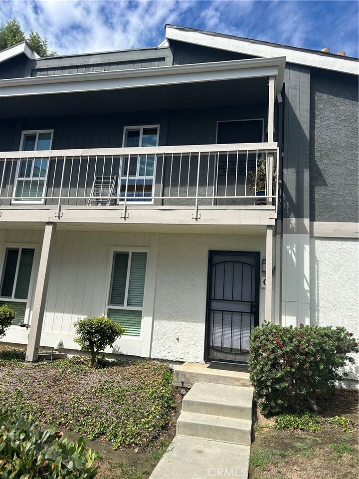 Property Photo:  2861 S Fairview D  CA 92704 