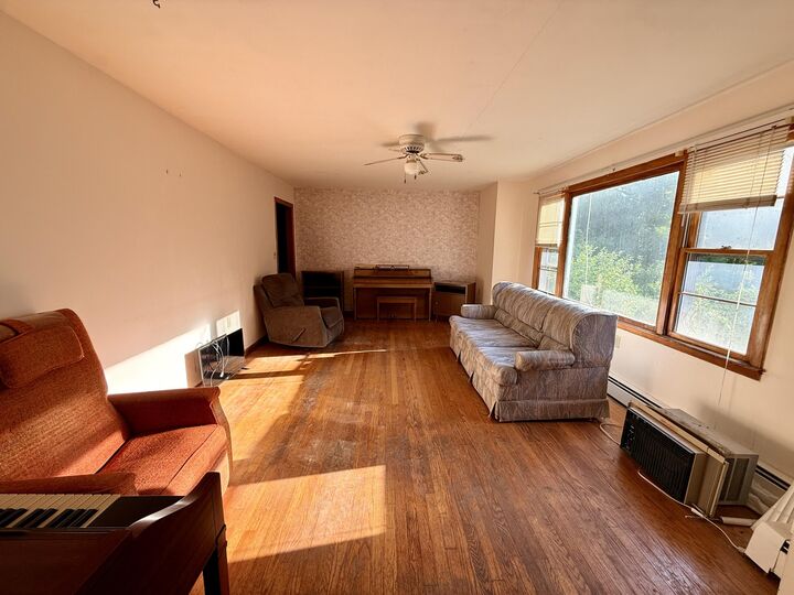 Property Photo:  43 Edwards Street  ME 04457 