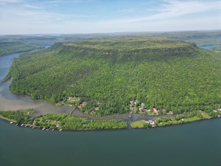 Property Photo: 9929 Mullins Cove Rd TN 37397