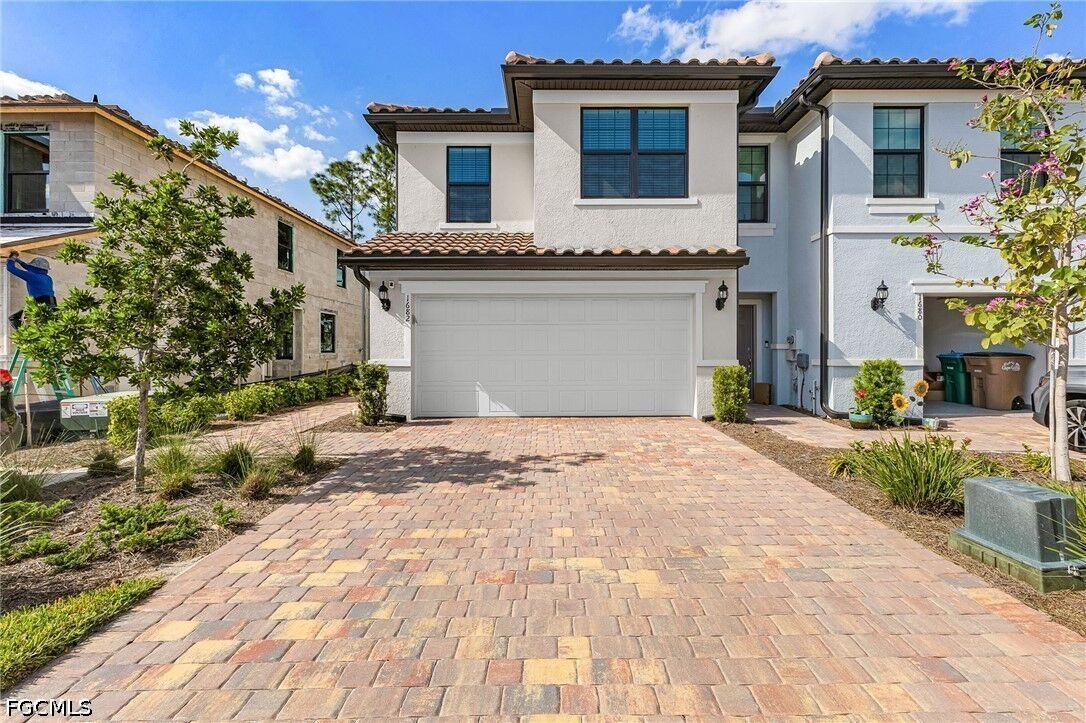 Property Photo: 1682 Lake Jessup Circle FL 33909
