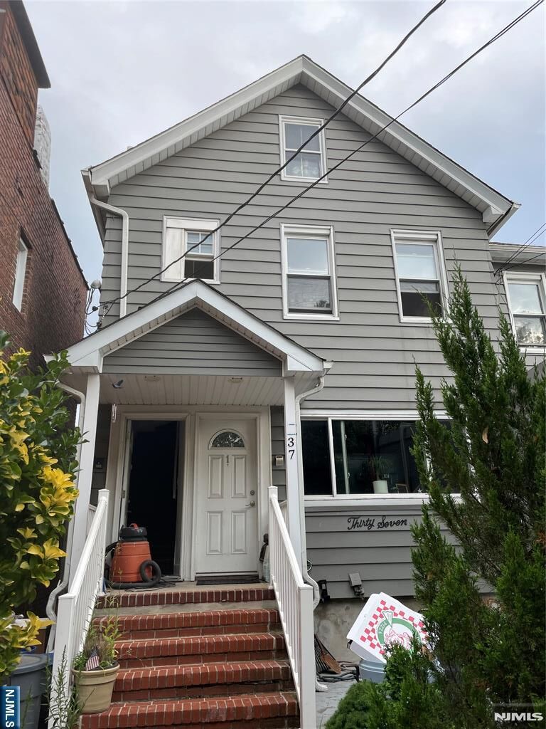 Property Photo:  35-37 Ridgefield Avenue 2  NJ 07660 