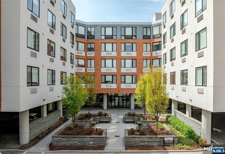 Property Photo:  470 Main Street 404  NJ 07024 
