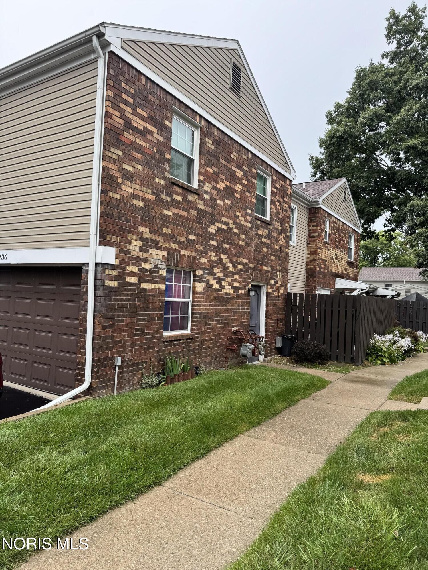 Property Photo: 5734 Aspen Drive OH 43615